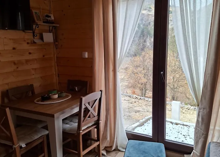 Vikendica Neven 3 * Popovići